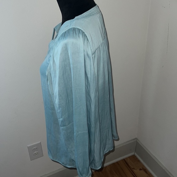 LOFT light blue silky feel long sleeves tie collar V neck top blouse Sz S - Picture 3 of 9